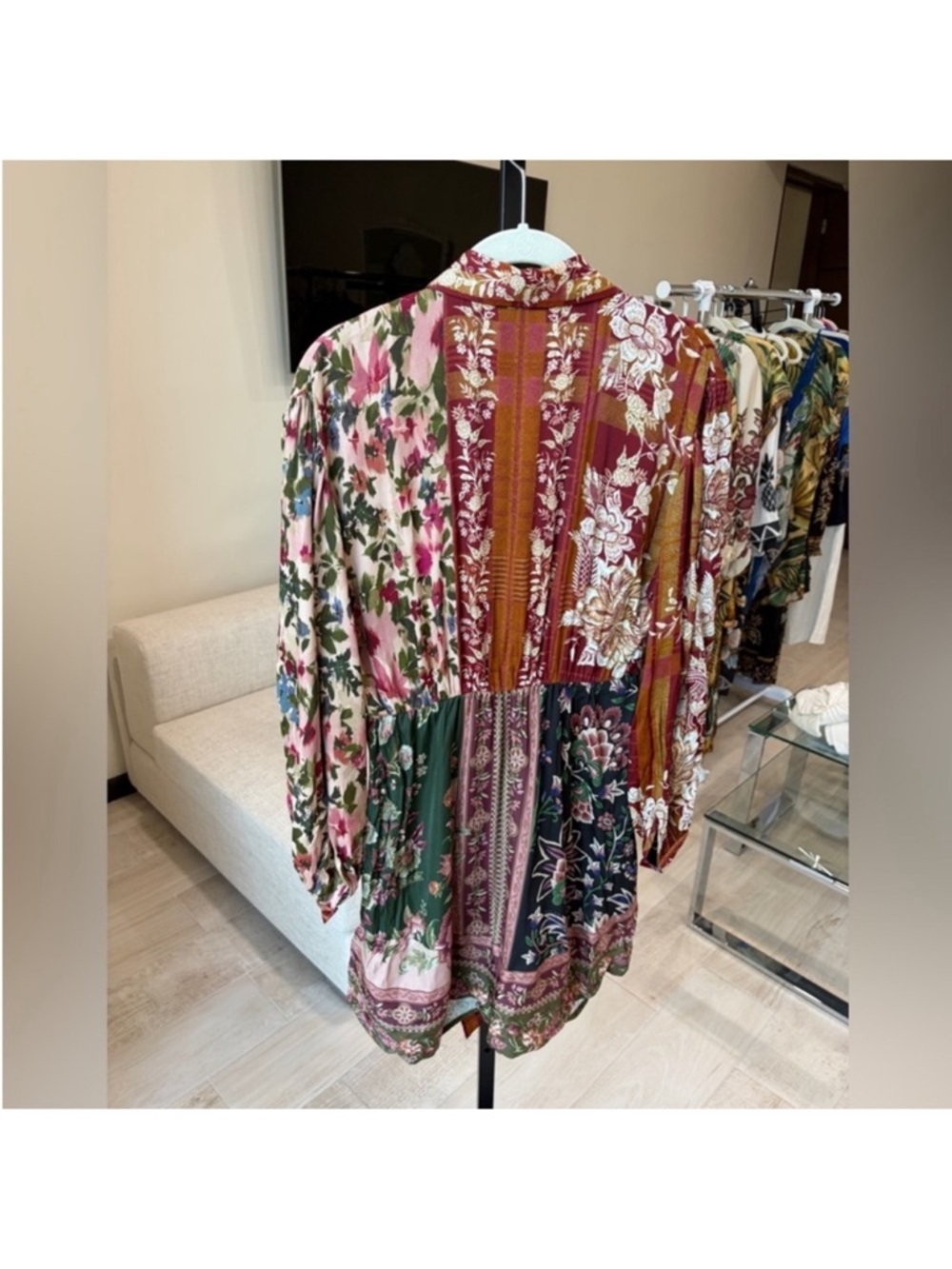 Mixed Winter Garden
Lenzing Viscose Mini Dress by farm Rio DT - Picture 12 of 15
